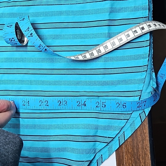 Liz Thomas Stripped Shirt - Picture 6 of 6